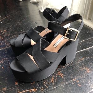 Zara platform buckle sandal